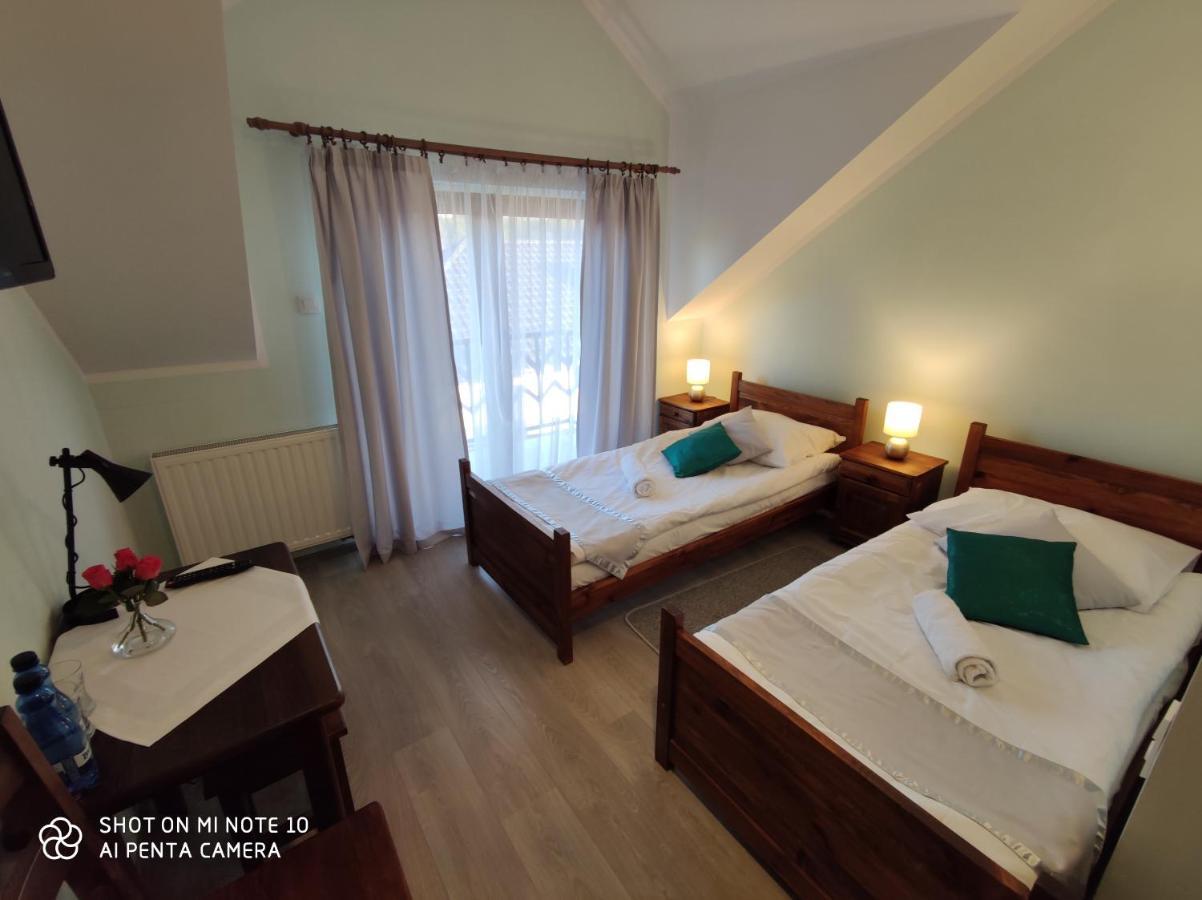 Pensjonat Koliber Sobkow Bagian luar foto